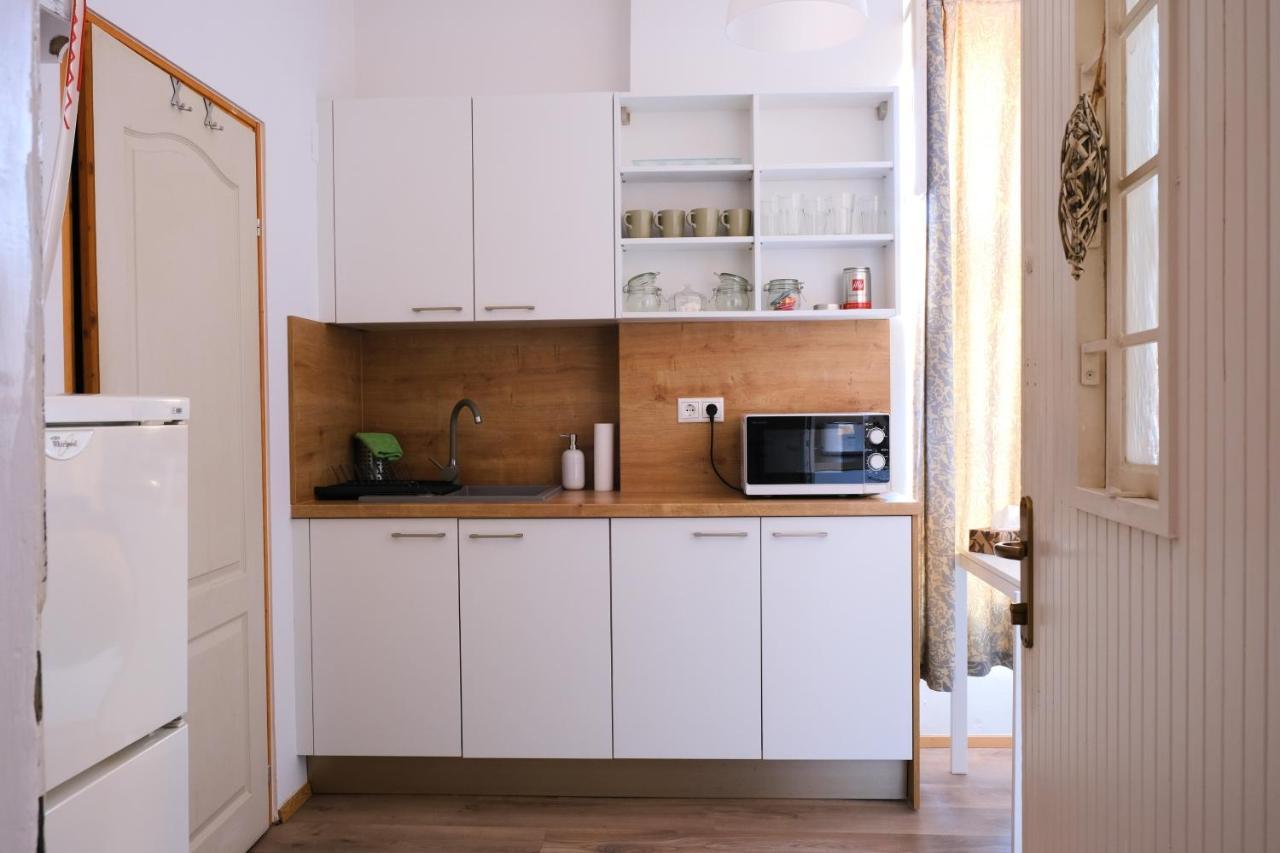 Varfal-Lak Apartman Sopron Exterior photo
